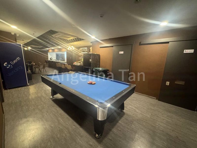 Light Industrial (B1) for Sale: Lhk3 Building - Image 2