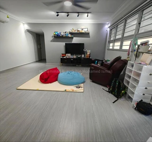Jumbo HDB for Sale in  307 Woodlands Avenue 1 - Image 2