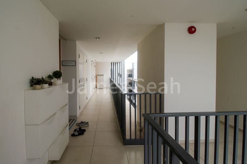 4 Bed Condo for Sale in  Hedges Park Condominium - Image 3