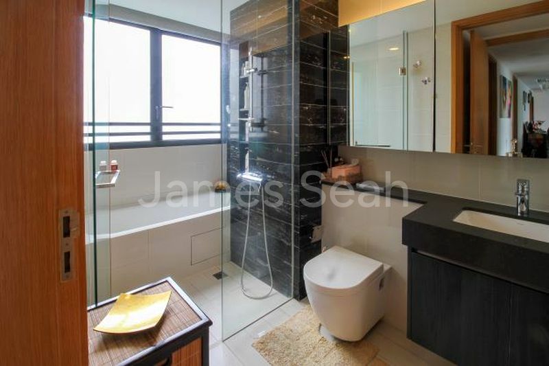 4 Bed Condo for Sale in  Hedges Park Condominium - Image 14