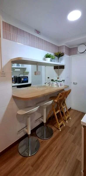 1 Bed Apartment (Condo) for Rent in  Tyrwhitt 139 - Image 3