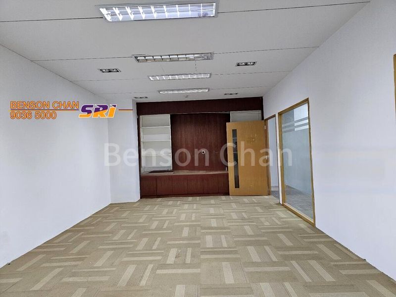 Light Industrial (B1) for Rent: 8 Commonwealth Lane - Image 4