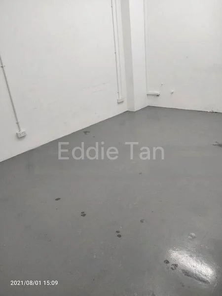 Light Industrial (B1) for Rent: Woodlands 11 - Image 2