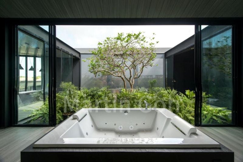 10 Bed Bungalow (Landed) for Sale in  College Green - Image 2