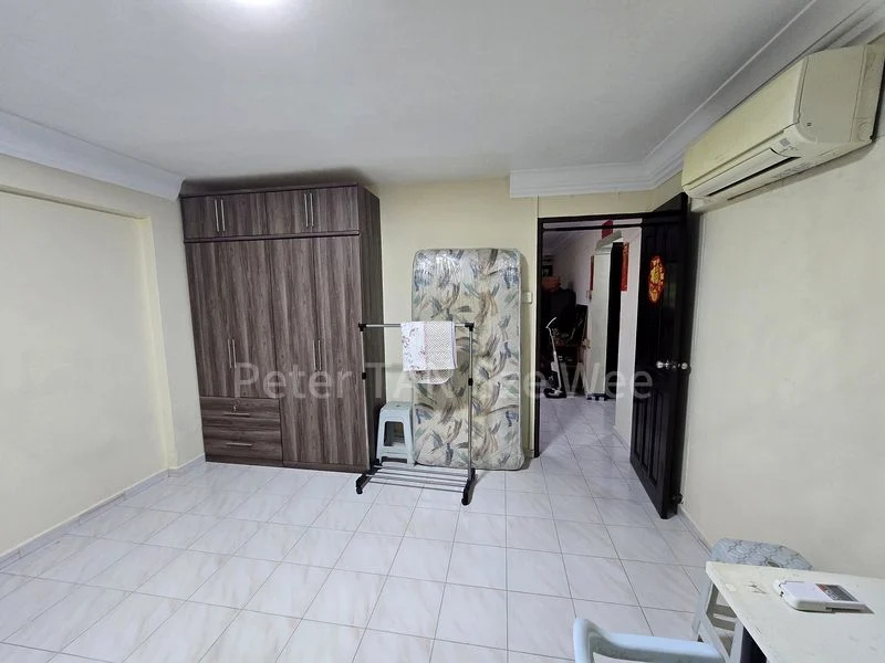 Common Room (HDB) for Rent in  337A Tah Ching Road - Image 2