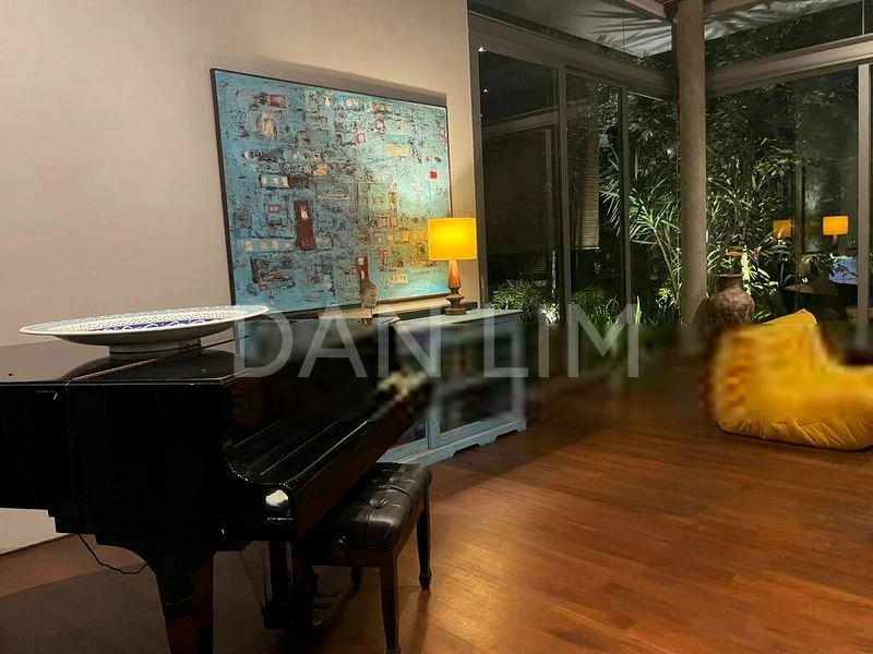 4 Bed Bungalow (Landed) for Sale around  Cotswold Close - Image 3