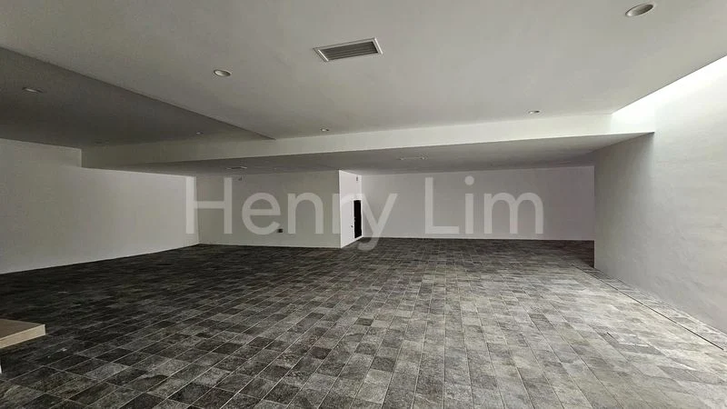 5 Bed Semi-Detached House (Landed) for Sale in Hong Kong Park - Image 3