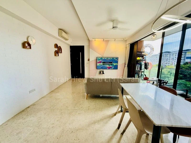 3 Bed Condo for Sale in Sims Urban Oasis - Image 2