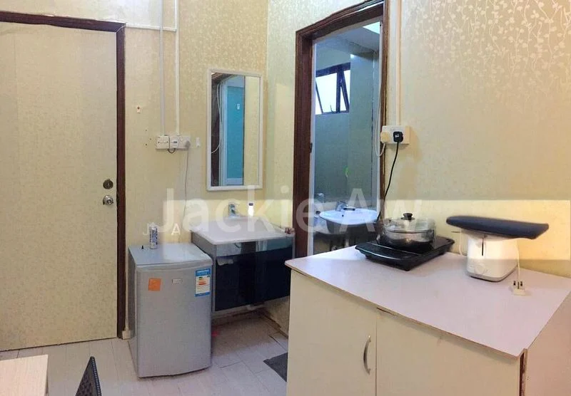 Room (Condo) for Rent in Race Course Mansion - Image 7