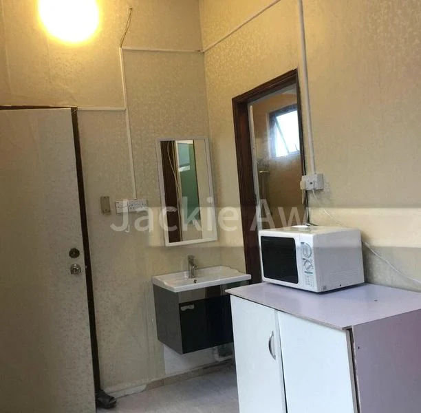 Room (Condo) for Rent in Race Course Mansion - Image 4