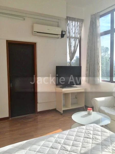 Room (Condo) for Rent in Race Course Mansion - Image 10