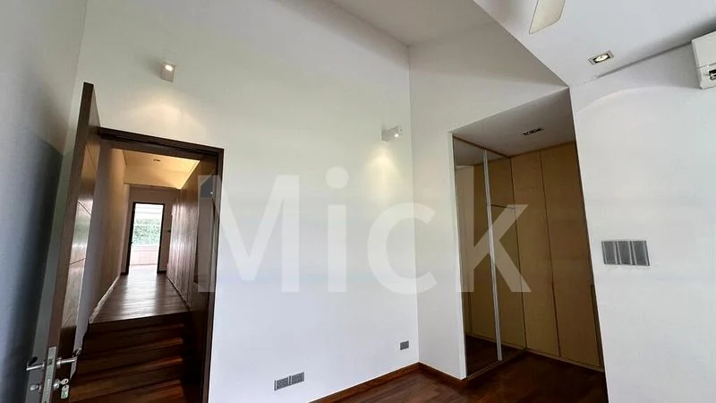 4 Bed Condo for Sale in  Island View - Image 10