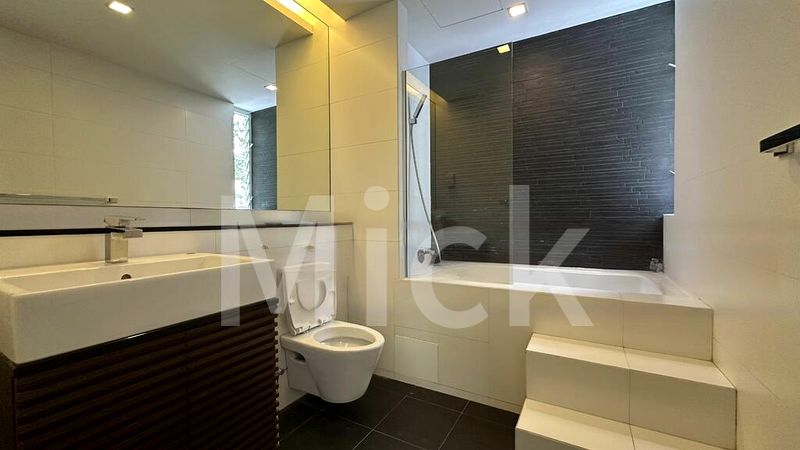 4 Bed Condo for Sale in  Island View - Image 15