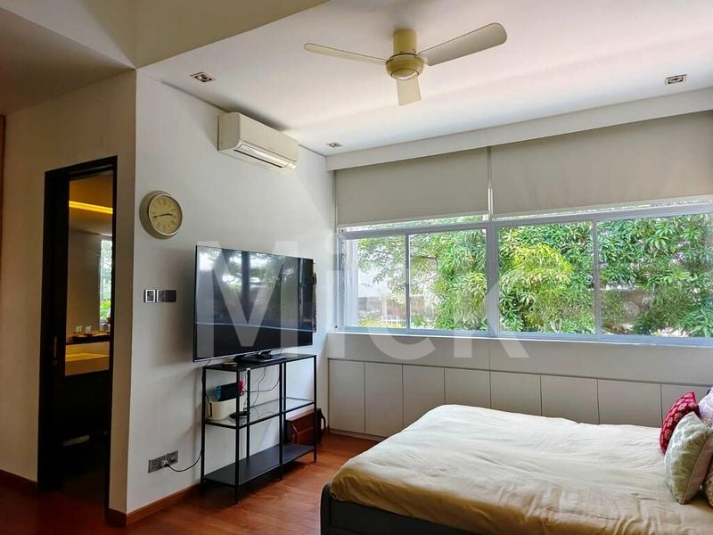 4 Bed Condo for Sale in  Island View - Image 17