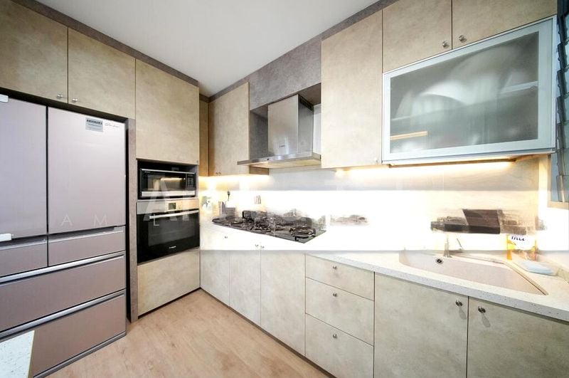 4 Room (4STD) HDB for Sale in  442C Bukit Batok West Avenue 8 - Image 4