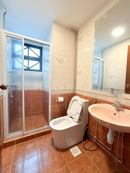 3 Bed Condo for Rent in  The Anchorage - Image 8