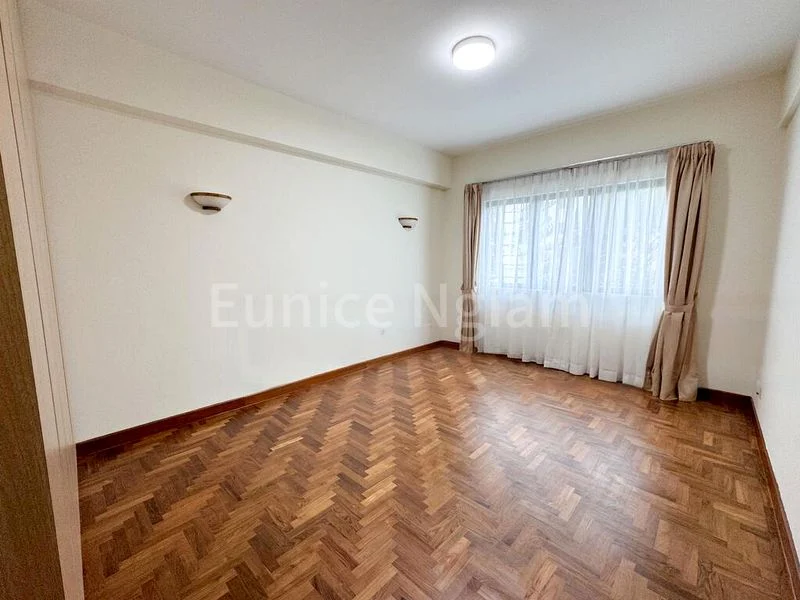 3 Bed Condo for Rent in  The Anchorage - Image 4