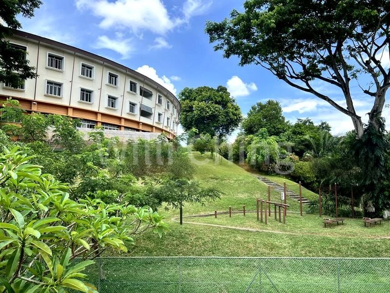 4 Bed Semi-Detached House (Landed) for Sale in  Hillcrest Park - Image 11