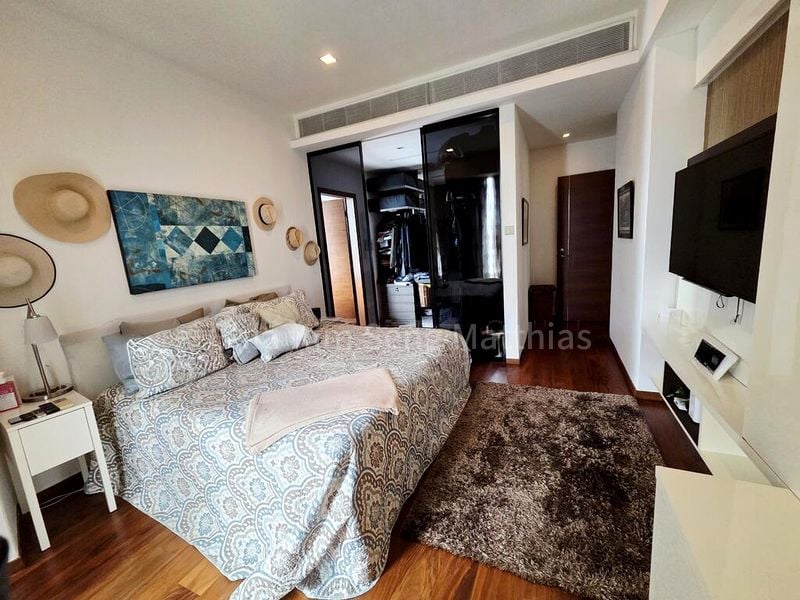 3 Bed Condo for Sale in  The Orchard Residences - Image 12