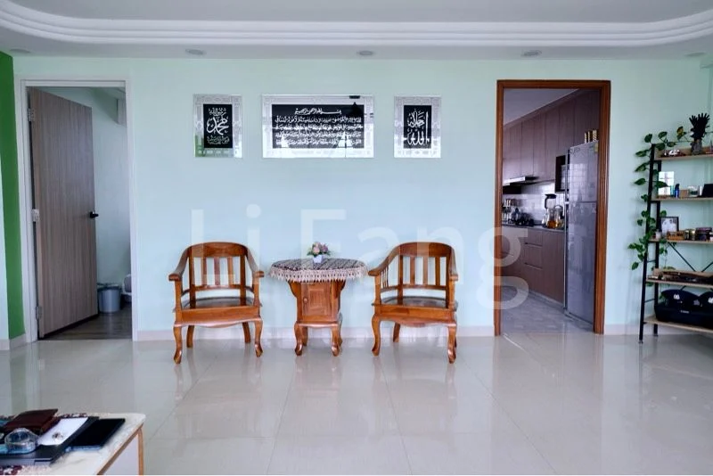 4 Room (4A) HDB for Sale in 334 Woodlands Street 32 - Image 2
