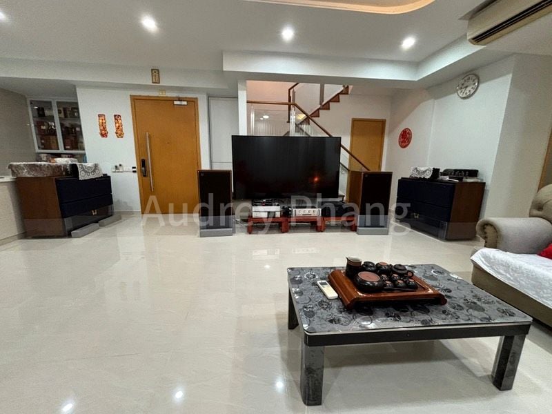 7 Bed Condo for Sale in  A Treasure Trove - Image 4