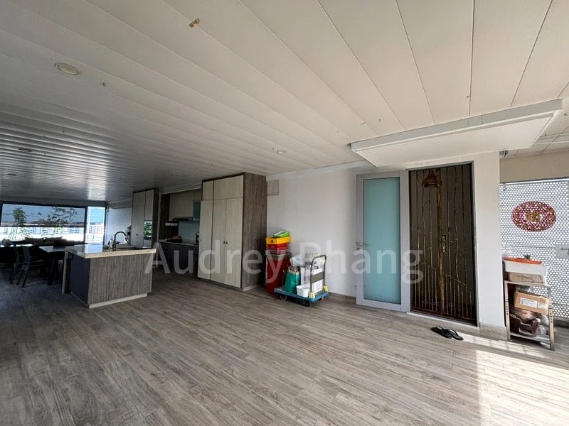 7 Bed Condo for Sale in  A Treasure Trove - Image 12