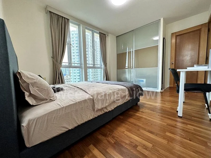 Master Room (Condo) for Rent in  The Huntington - Image 3