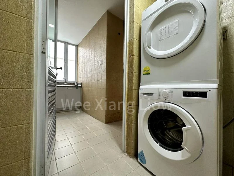 Master Room (Condo) for Rent in  The Huntington - Image 6