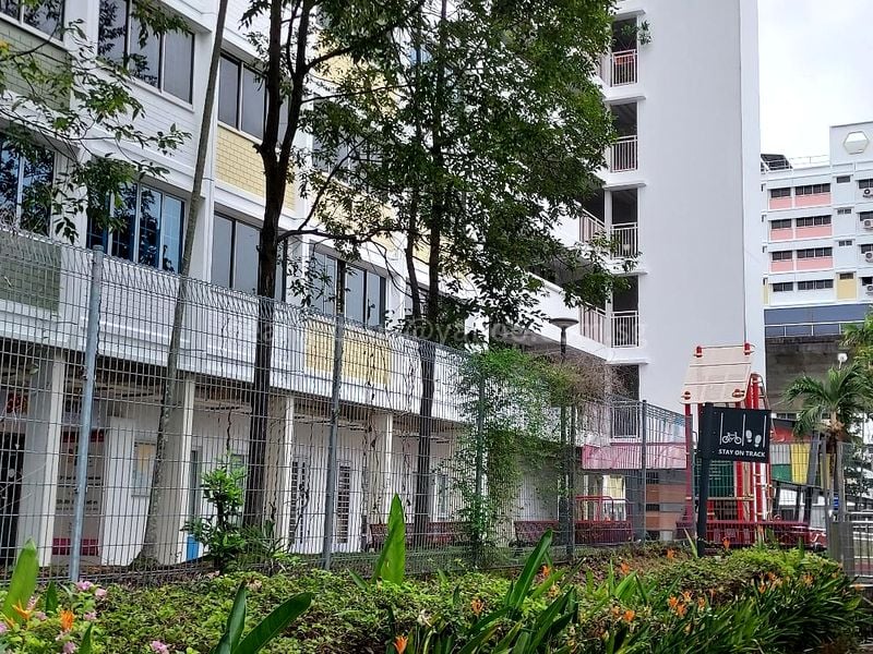 Common Room (HDB) for Rent in  119 Simei Street 1 - Image 8