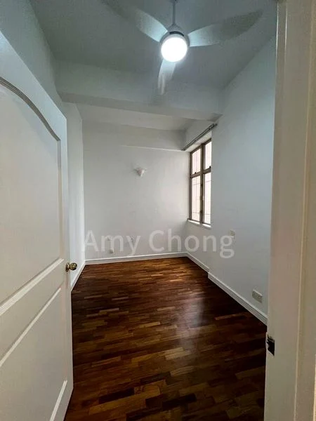 4 Bed Condo for Rent in  Leonie Condotel - Image 8