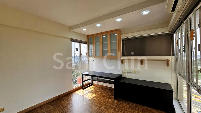 3 Bed Condo for Rent in  Bullion Park - Image 11