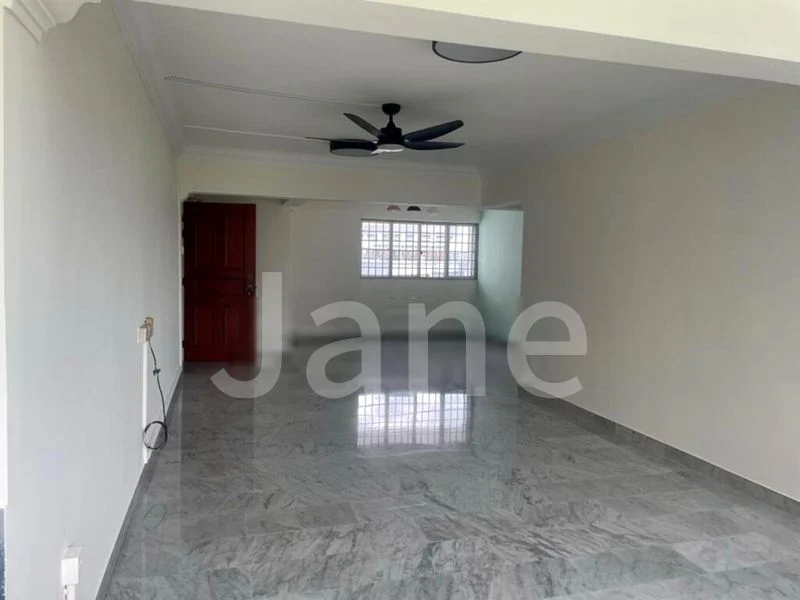 5 Room (5I) HDB for Rent in 101 Clementi Street 14 - Image 4
