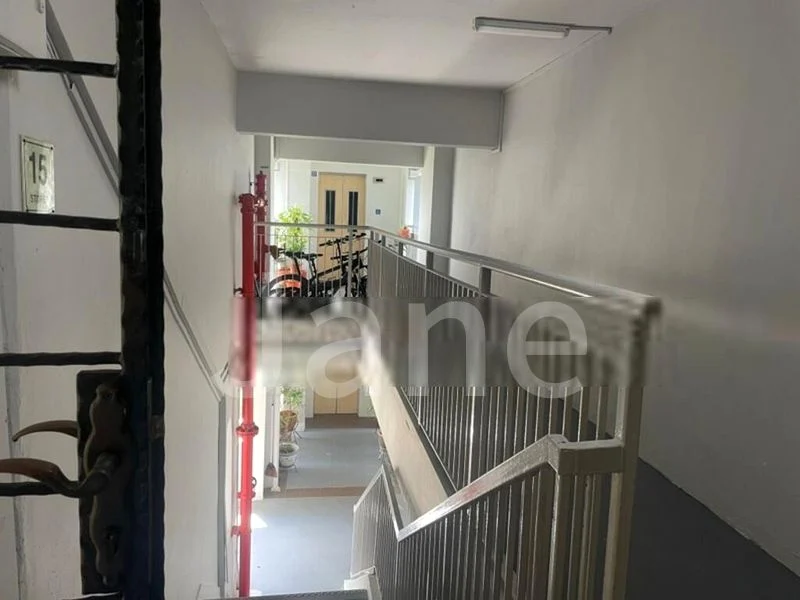 5 Room (5I) HDB for Rent in 101 Clementi Street 14 - Image 1