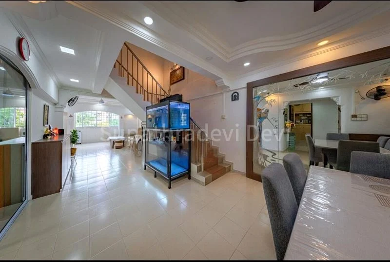 Maisonette HDB for Sale in  622 Hougang Avenue 8 - Image 2
