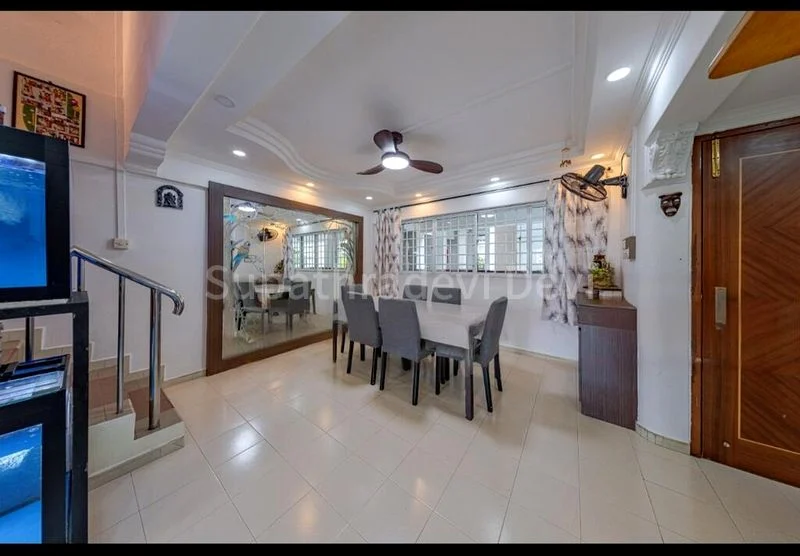 Maisonette HDB for Sale in  622 Hougang Avenue 8 - Image 1