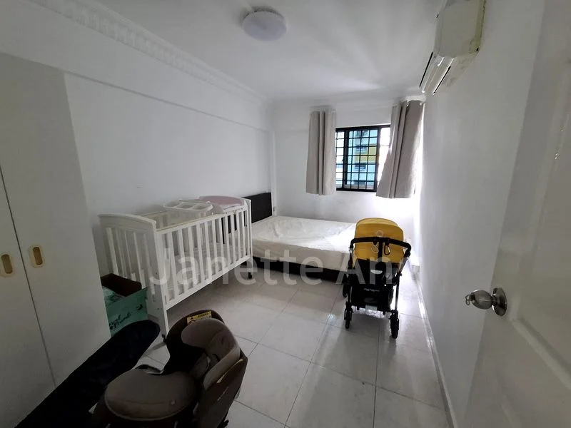 4 Room (4A) HDB for Rent in 204 Bukit Batok Street 21 - Image 9