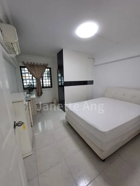 4 Room (4A) HDB for Rent in 204 Bukit Batok Street 21 - Image 3