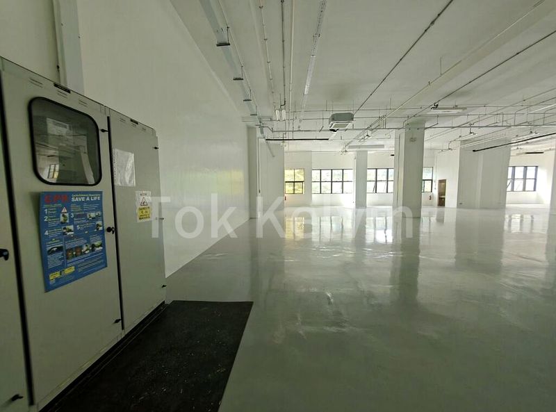 Light Industrial (B1) for Rent: Interlocal Centre - Image 10