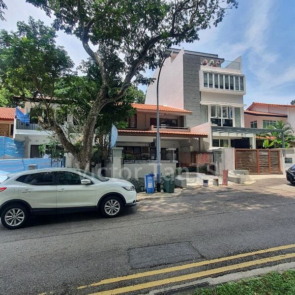 4 Bed Terraced House (Landed) for Sale in  River Valley Court - Image 2