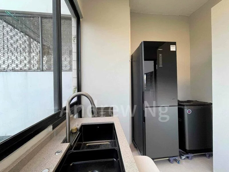 Master Room (Condo) for Rent in Thomson Grove - Image 5