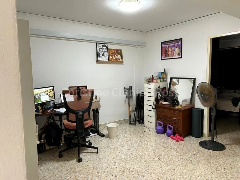 3 Room (3I) HDB for Rent in  463 Ang Mo Kio Avenue 10 - Image 4