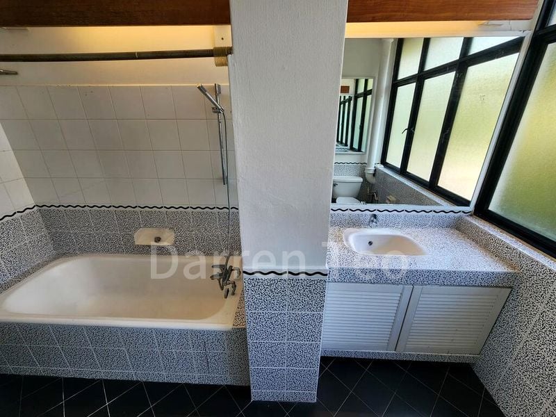 5 Bed Bungalow (Landed) for Rent in Binjai Park - Image 6