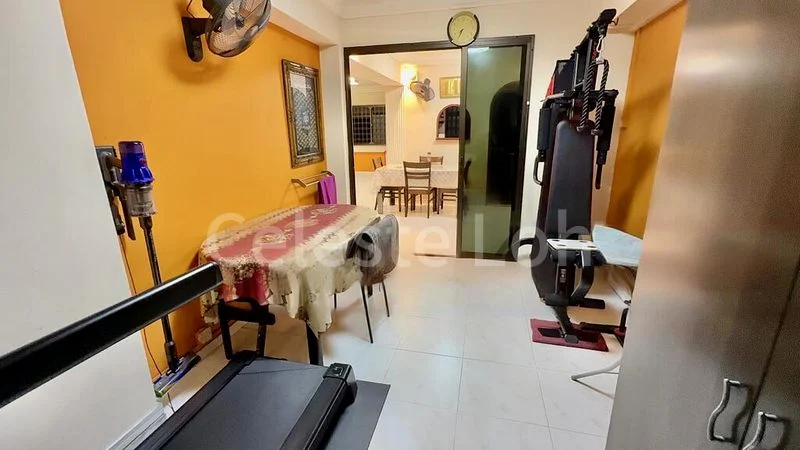 Executive HDB for Sale in  299 Bukit Batok Street 22 - Image 11