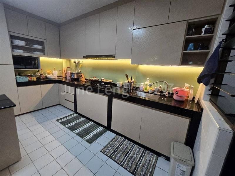 5 Room (5I) HDB for Sale in  786D Woodlands Drive 60 - Image 9