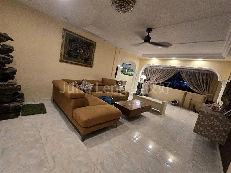 5 Room (5I) HDB for Sale in  786D Woodlands Drive 60 - Image 1