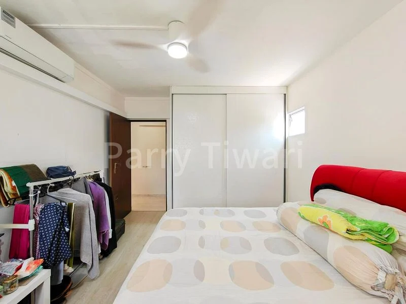 Jumbo HDB for Sale in  308 Woodlands Avenue 1 - Image 4
