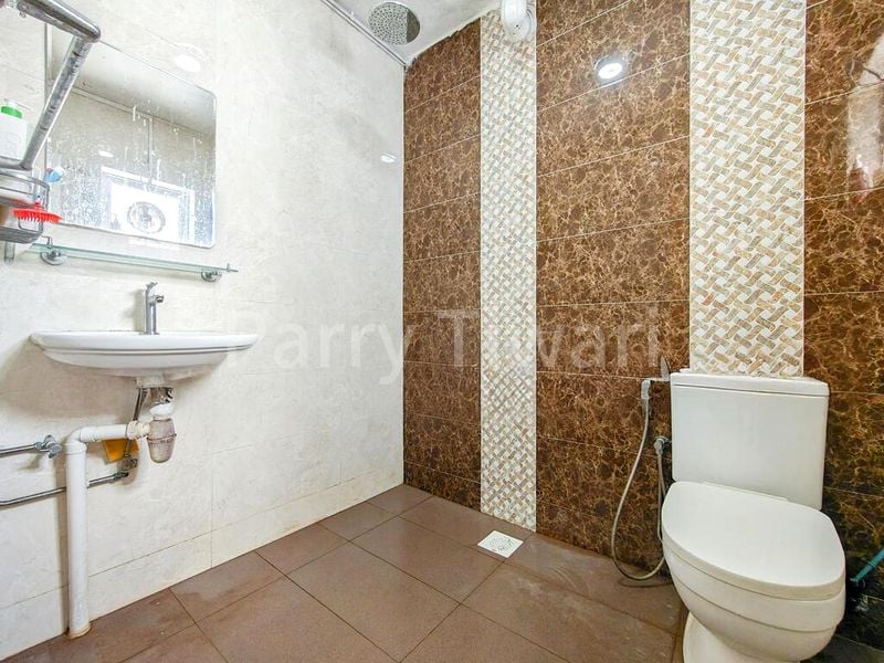 Jumbo HDB for Sale in  308 Woodlands Avenue 1 - Image 8