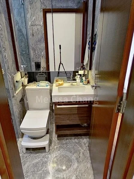 4 Bed Condo for Rent in  The Orchard Residences - Image 2