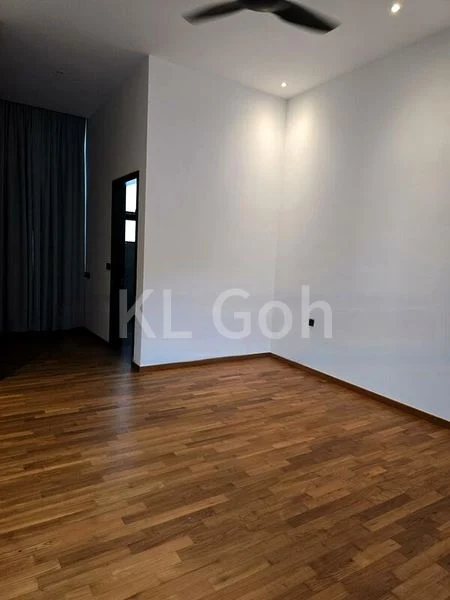 8 Bed Bungalow (Landed) for Sale in  Joan Road - Image 8