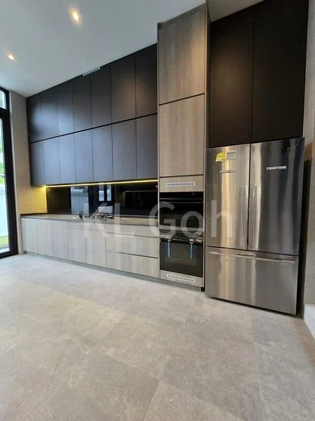 8 Bed Bungalow (Landed) for Sale in  Joan Road - Image 13